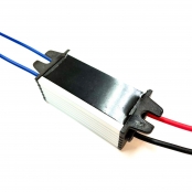 PSM-S3A12V Jännitemuuttaja stabiloitu ± 1%