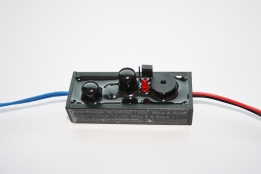 PSM-B1A12VBZ Jännitemuuttaja stabiloitu ± 4% summerilla