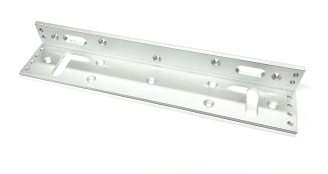 L-asennuskulma Ner 3000LR magneetille (L-280)