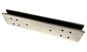 UB-12000 Asennuslevy lasioveen 9-13mm Ner 10000SLy ja 12000SLp magneetille