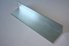 L-asennuskulma vastaraudalle RST sarjaan poraamaton